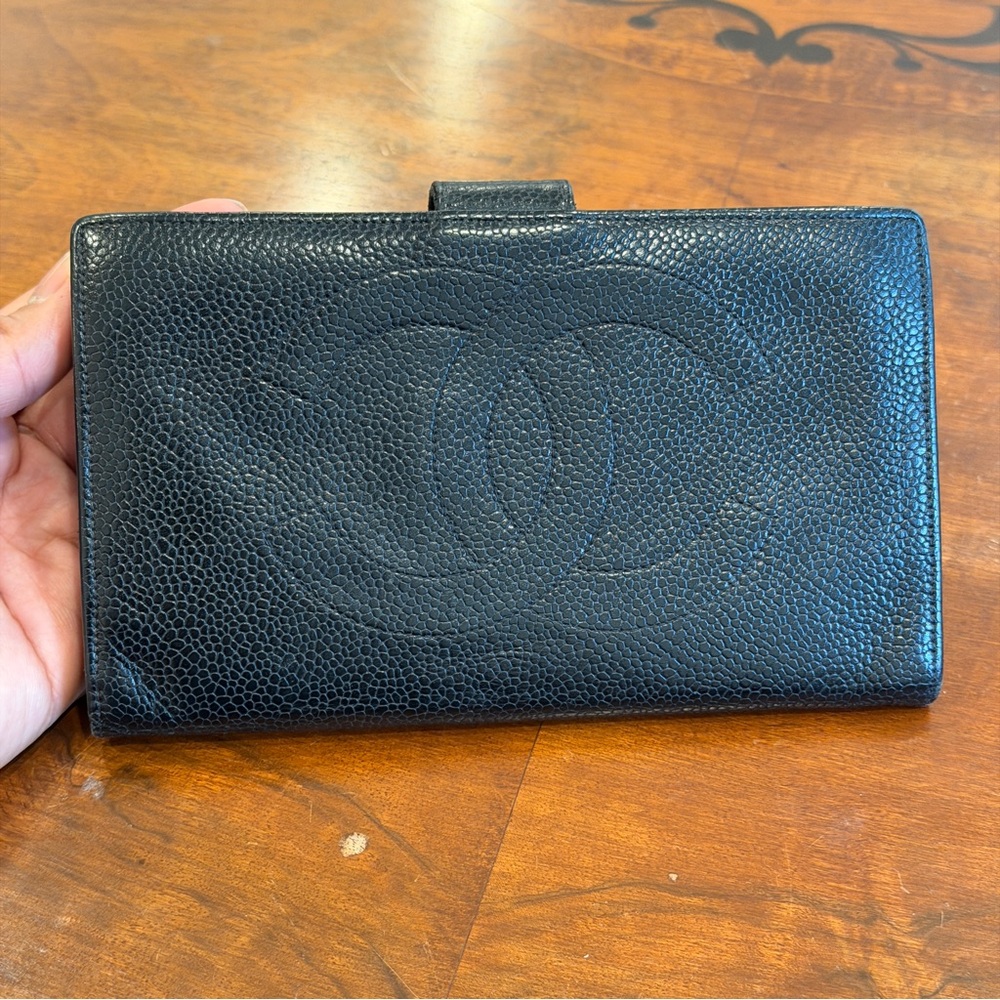Chanel compact wallet